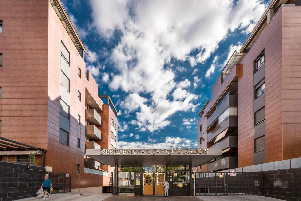 Enjoygranada Emir 3F - Pool, Gym & Free Parking — Photos 3